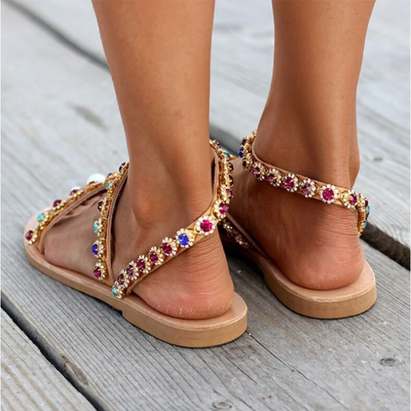 2023 Летние большие сандалии с цветочным носком на плоской подошве, Европейская и американская пляжная женская обувь с разноцветными бриллиантами 43 Размер 2023