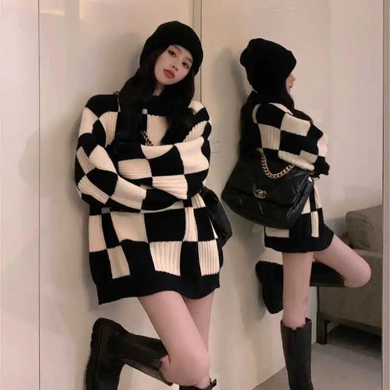 Зимний Черно-белый клетчатый свитер 2024 года для студенток с длинным рукавом-фонариком и круглым вырезом, женские вязаные пуловеры, женское трикотажное пальто