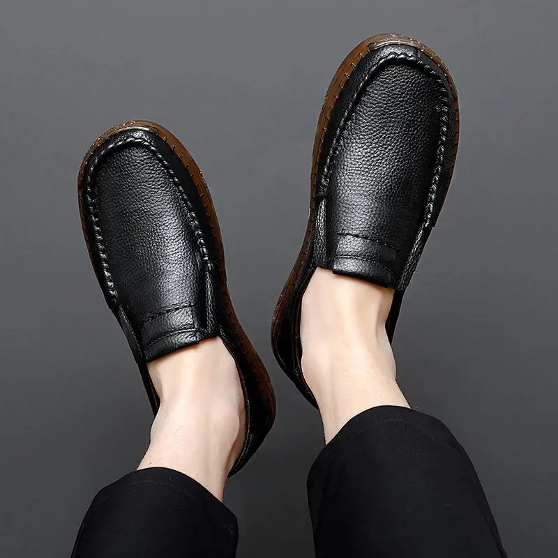 Мужская обувь ручной работы из натуральной кожи, Новинка Весны 2023 года, Дышащая Мужская Повседневная Кожаная обувь с мягкой подошвой, Слипоны Gommino, большие размеры