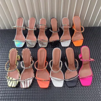 Дизайнерская модная брендовая обувь Amina Muaddi босоножки на каблуке с прорезями из страз и ремешком с квадратным носком, блестящие босоножки на каблуке в виде бокала для вина  4
